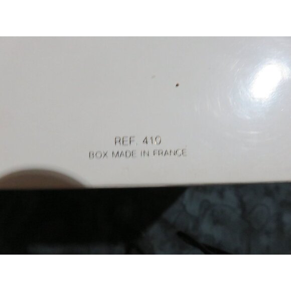 Roberto Capucci Made in France Frosted Crystal Glass Atomizer Spray Bottle - Picture 6 of 8